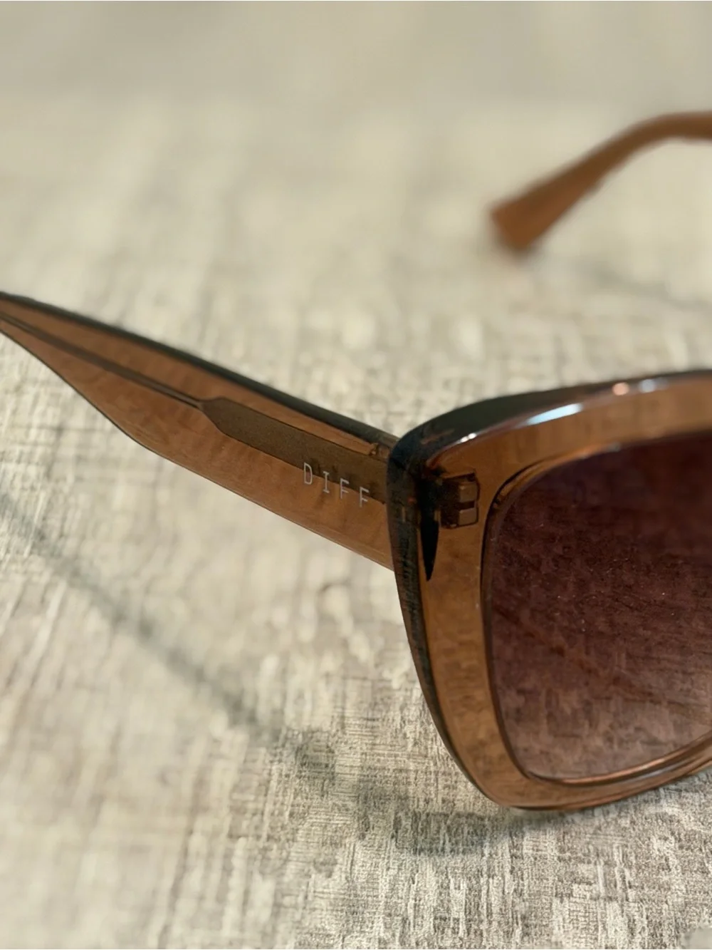 DIFF EYEWEAR- Aurora Sunglasses